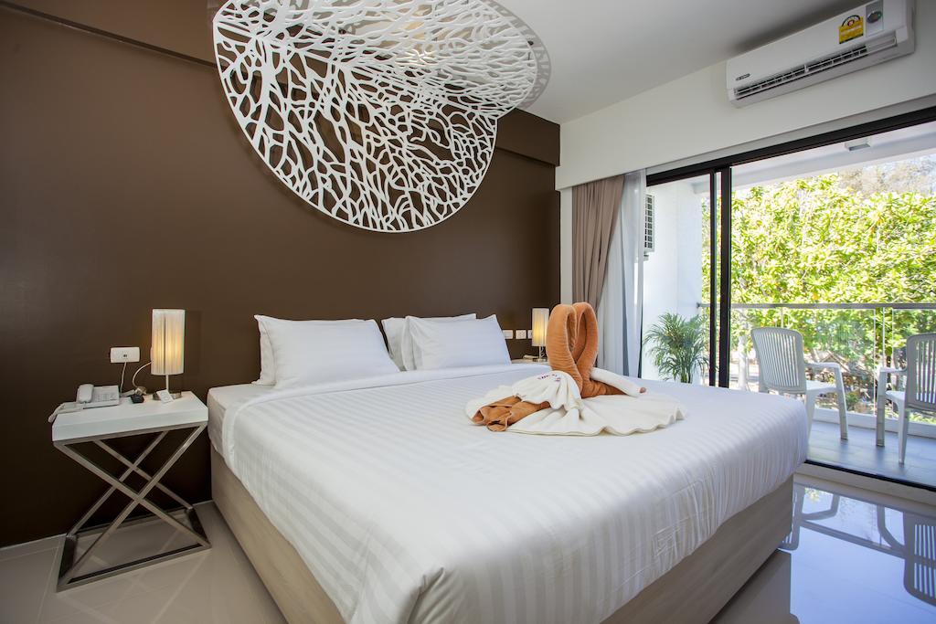 Coral Inn Karon Ngoại thất bức ảnh