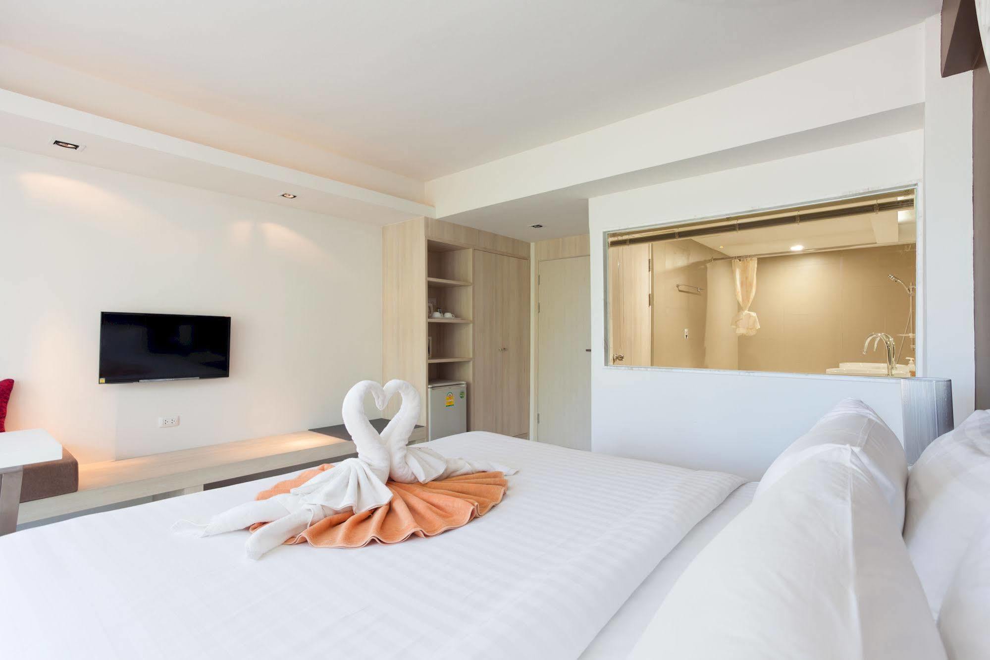Coral Inn Karon Ngoại thất bức ảnh